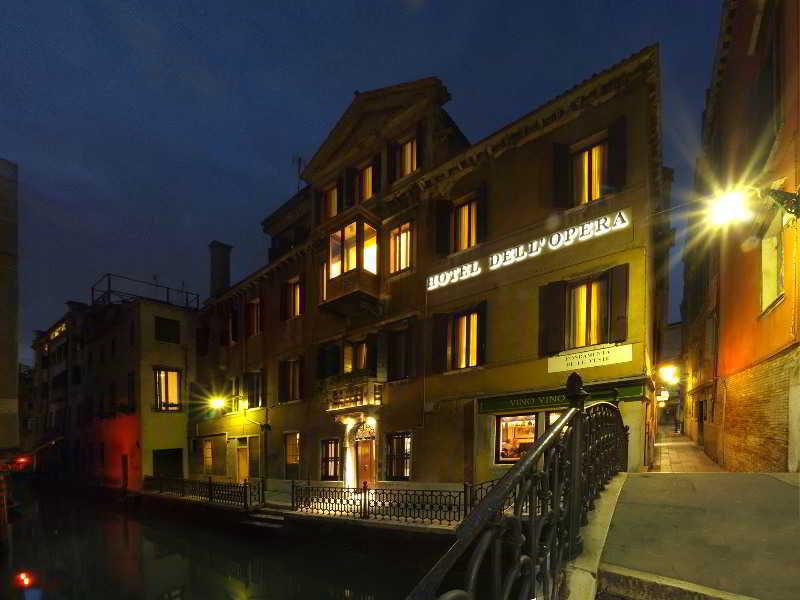 Dell'opera Veneza