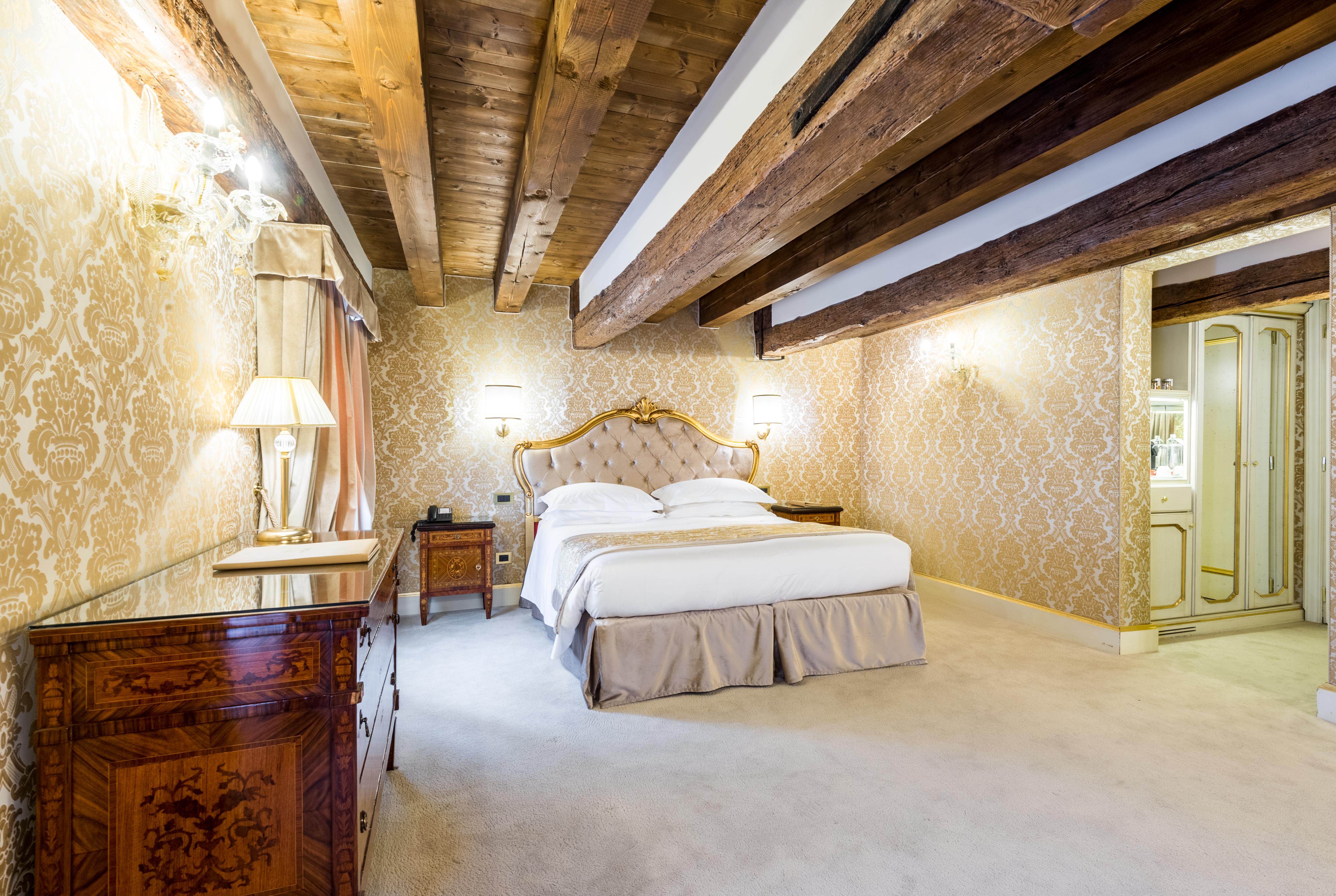 Ai Cavalieri Di Veneza