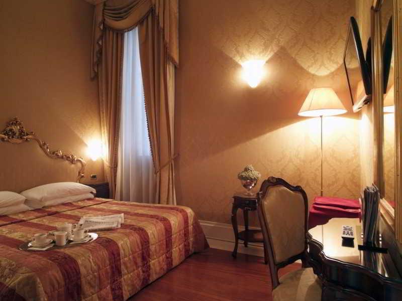 Ca' Gottardi Bed & Breakfast 3*