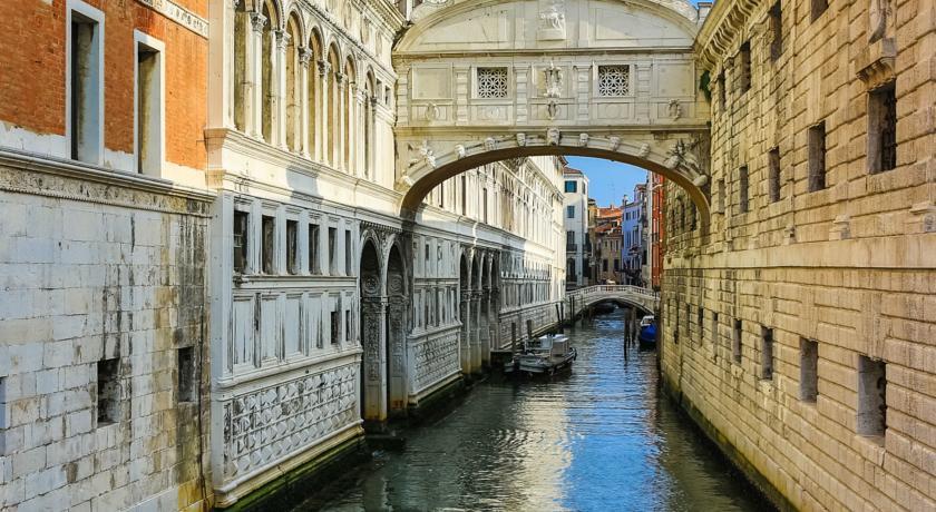 Lanterna Di Marco Polo Bed & Breakfast