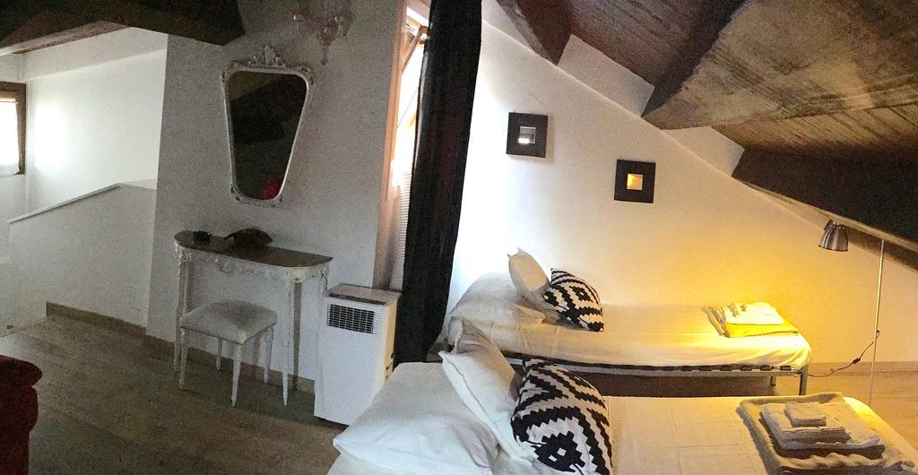 Casa Calle Frezzeria *