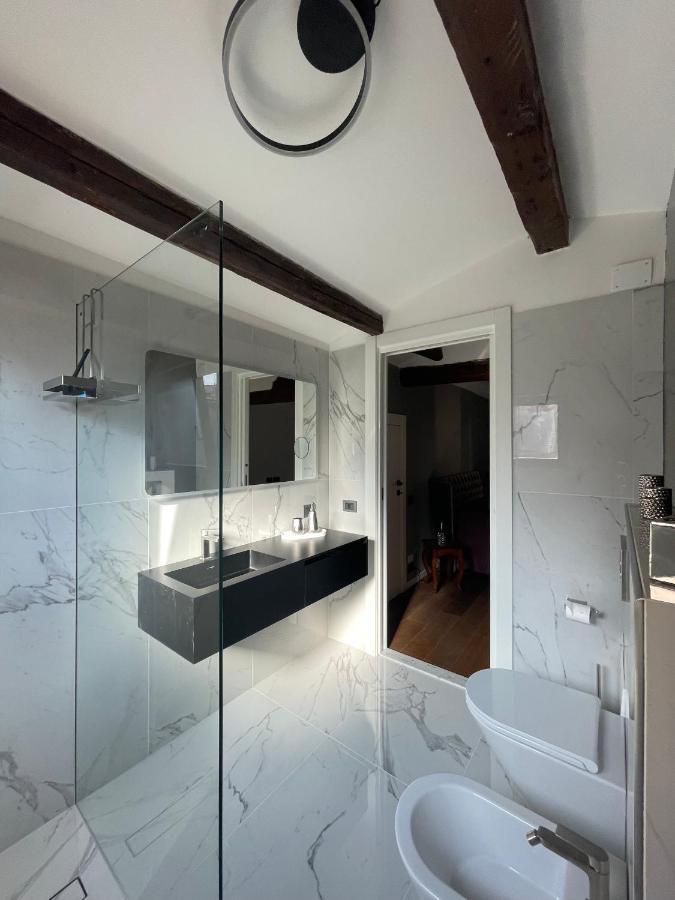 Ca' Ai Sospiri Apartment *