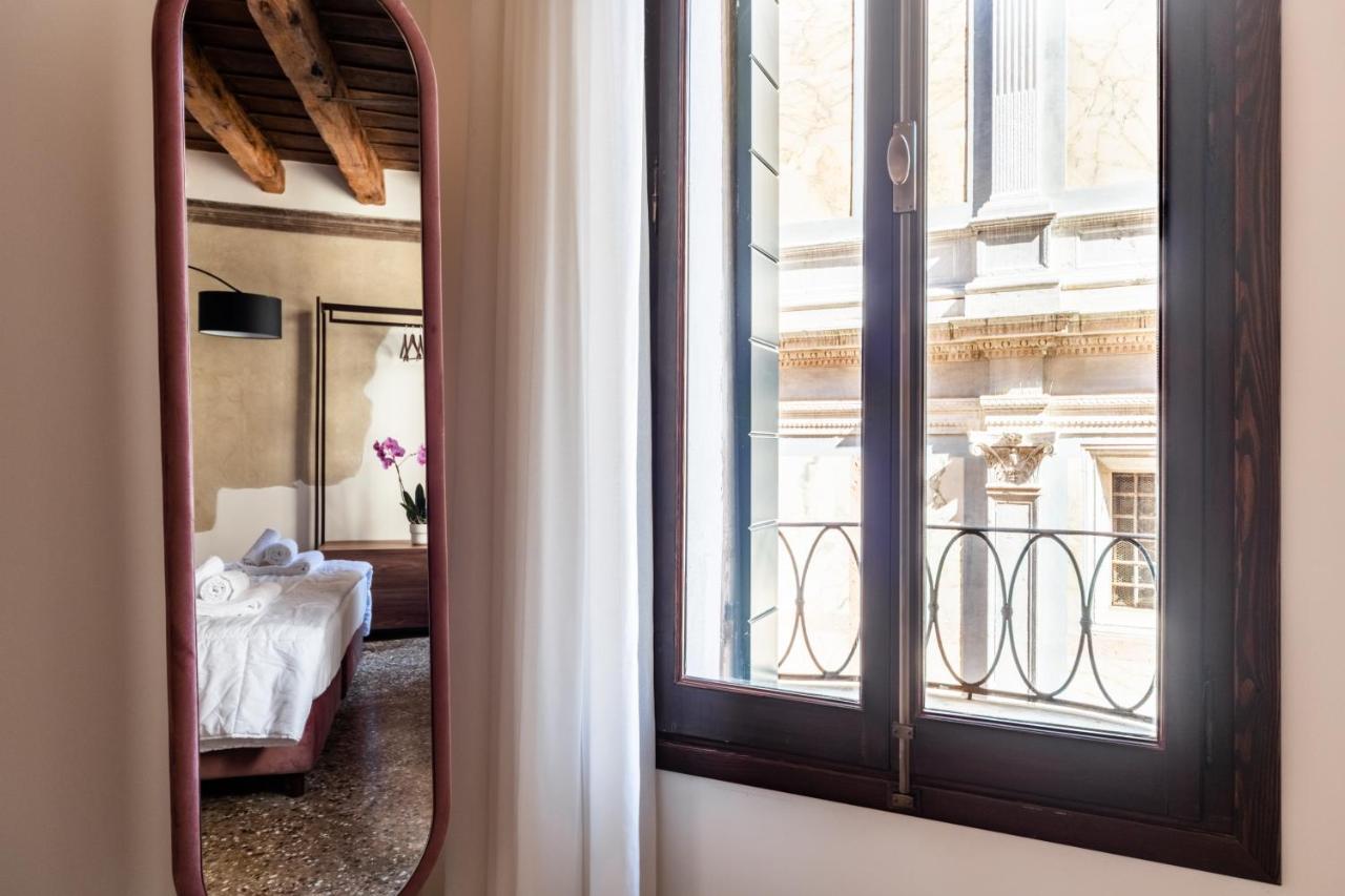 Palazzo Miracoli Apartamento *