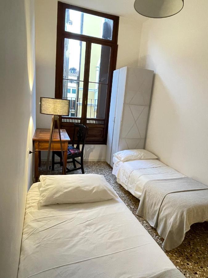 Di Lilli * Venice