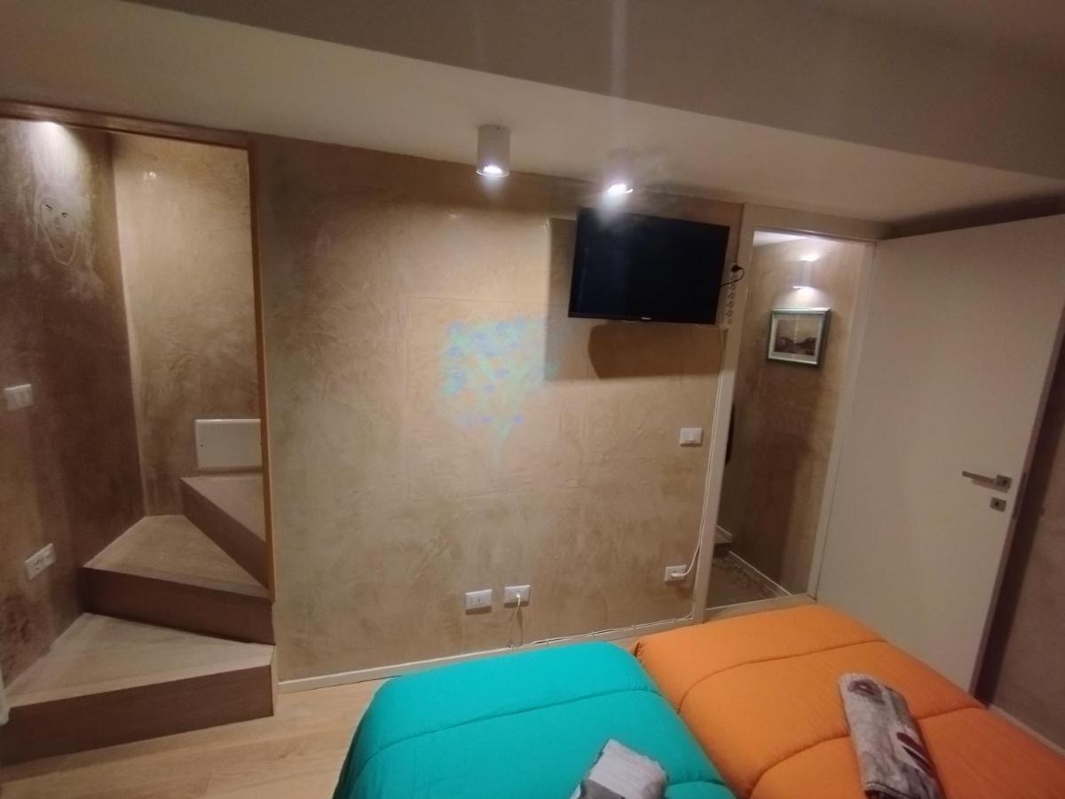 Ca Lirica Apartment *