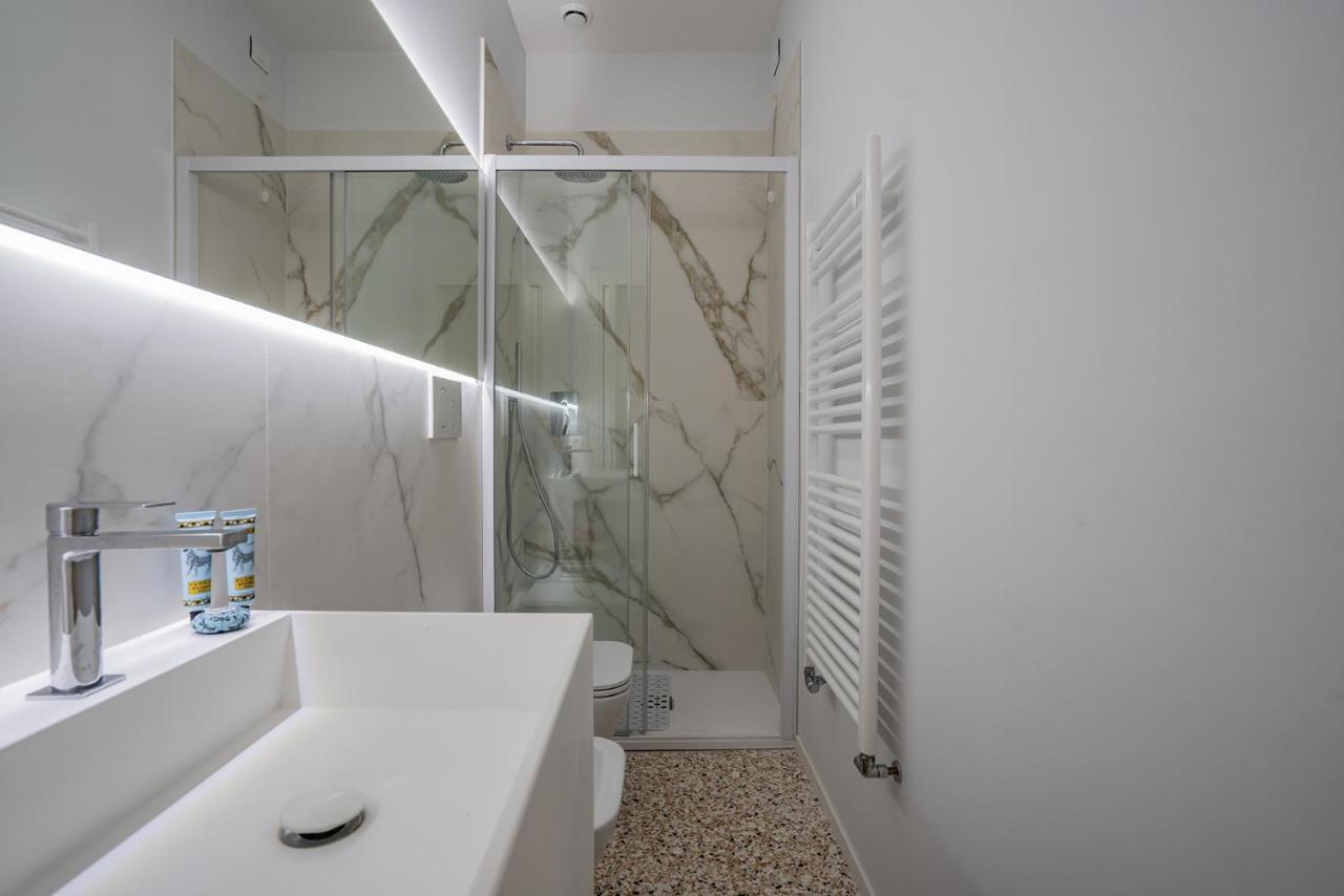 Ca' San Beneto Completely Refurbished In A Fabulously Area
