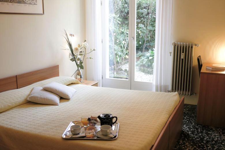 Hotel Santa Lucia *