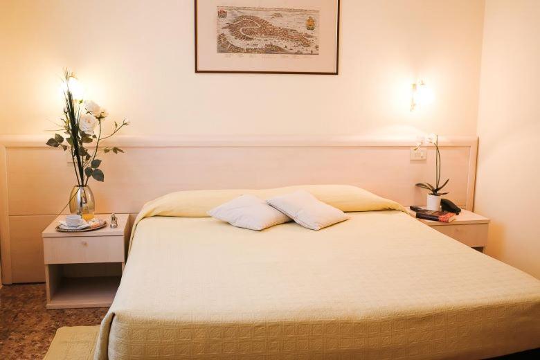 Hotel Santa Lucia *