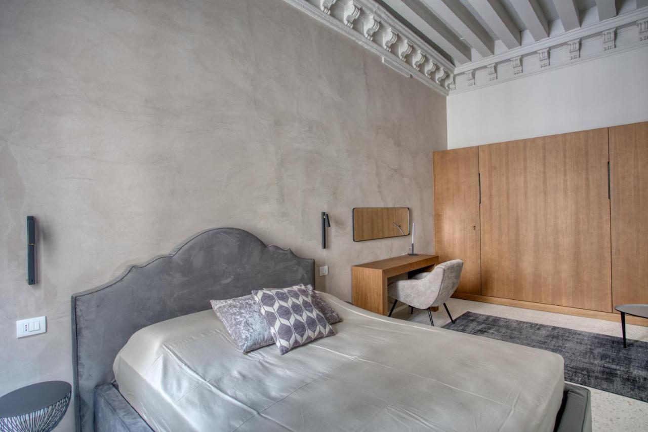 Palazzo Bonvicini 10 * Venice