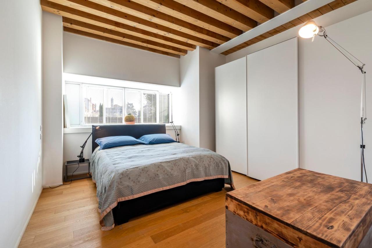 Apartment Mel House *