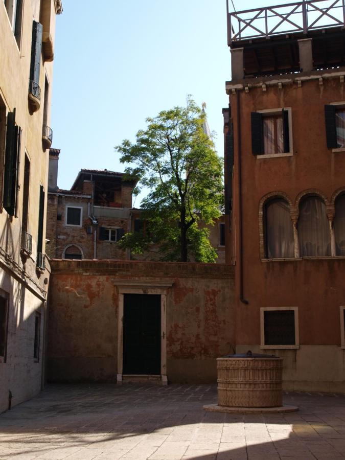 Al Pozzo Dei Scoacamini, 100 M From San Marco, Ground Floor Apartment *