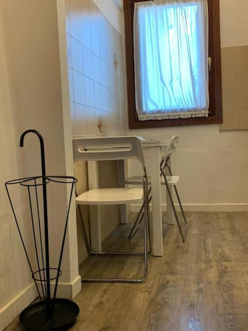 Cozy Close To Biennale Of * Venice