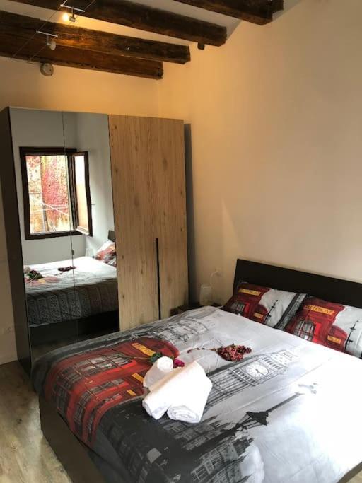 Cozy Close To Biennale Of * Venice