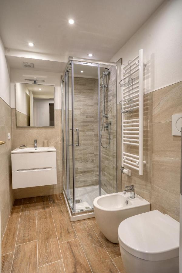 Ecco Apartment