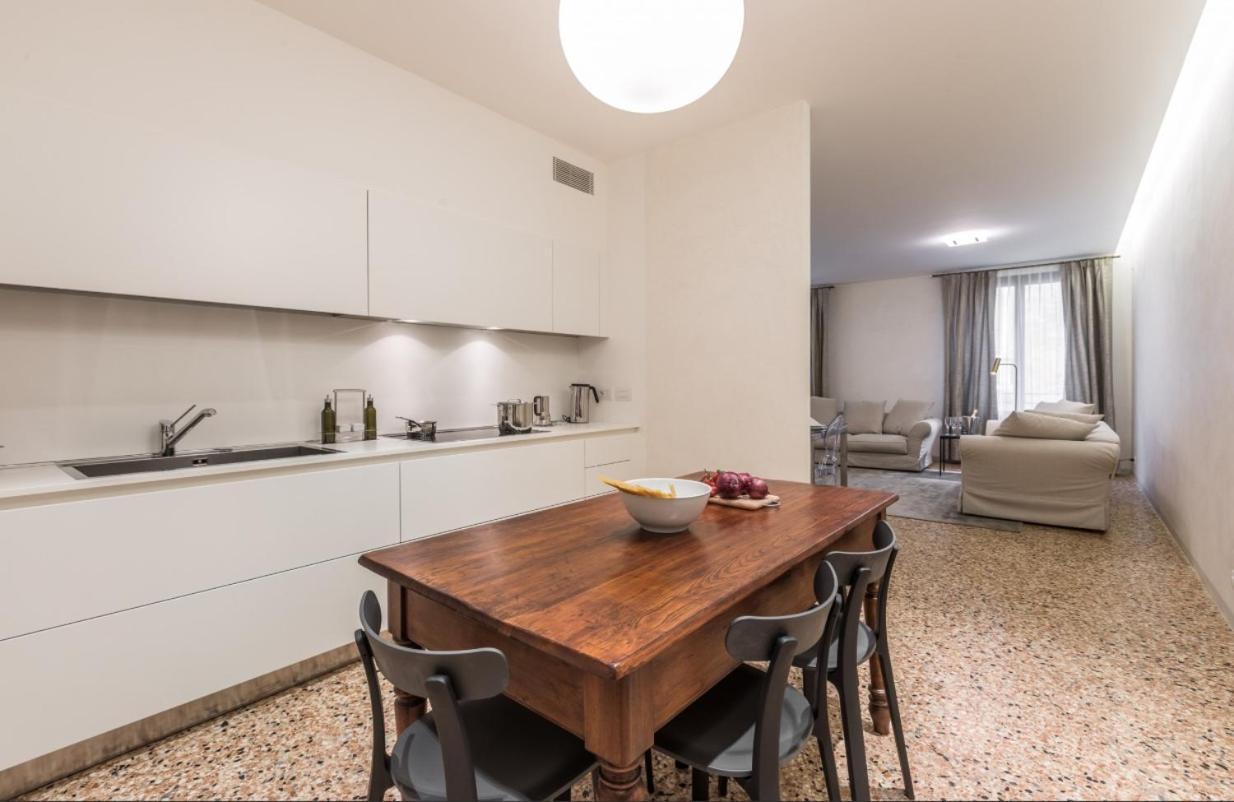 Scaleter - A Fine Luxury In Palazzo With Canal View * Venice