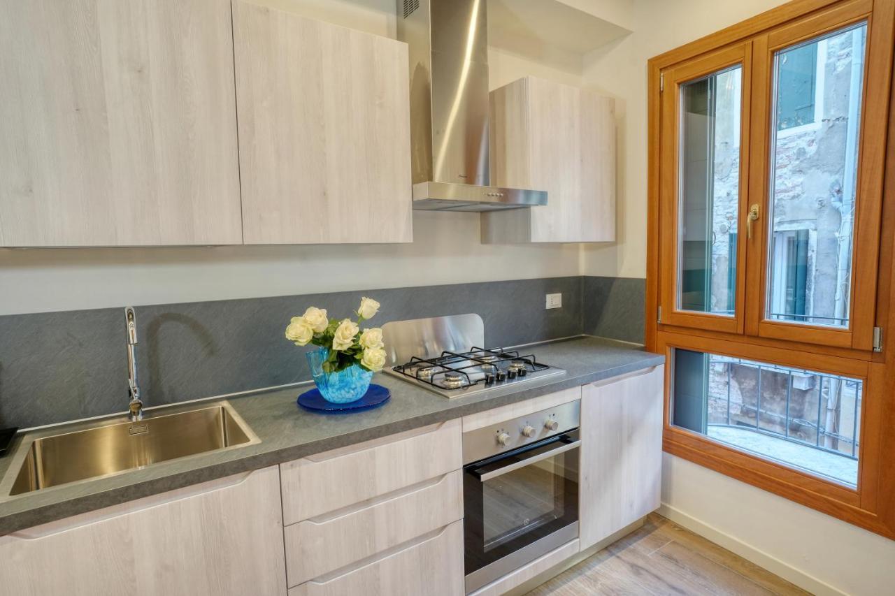 Ecco Apartment Venice