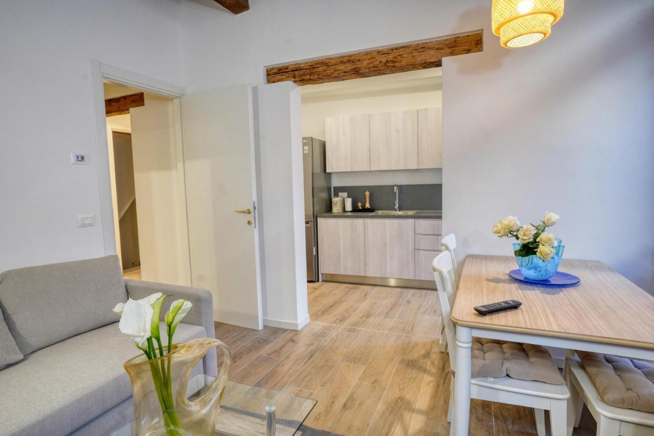 Ecco Apartment