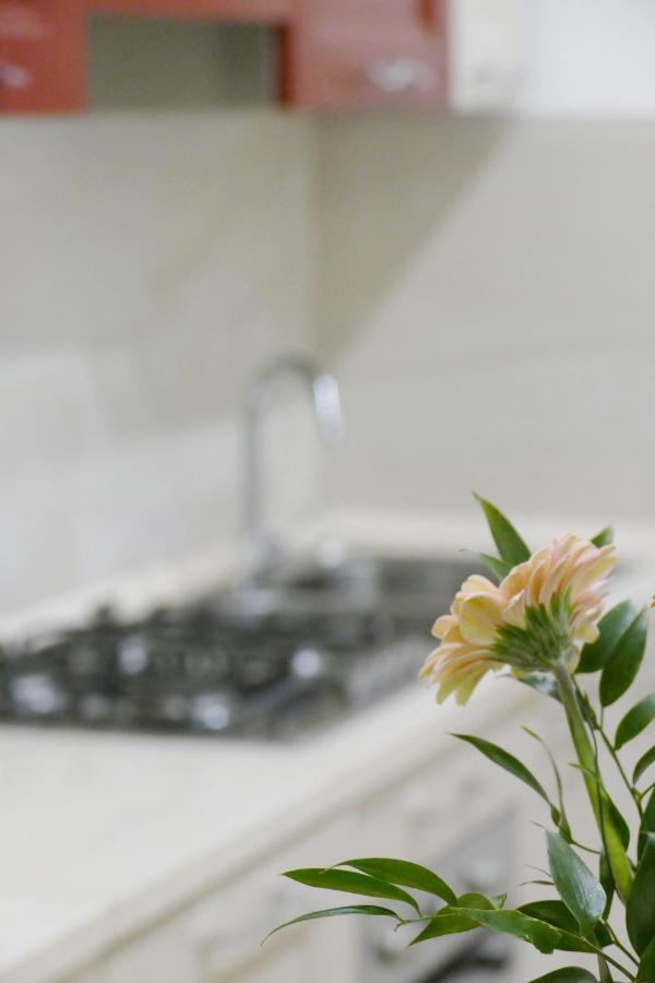 Ecco Apartment *