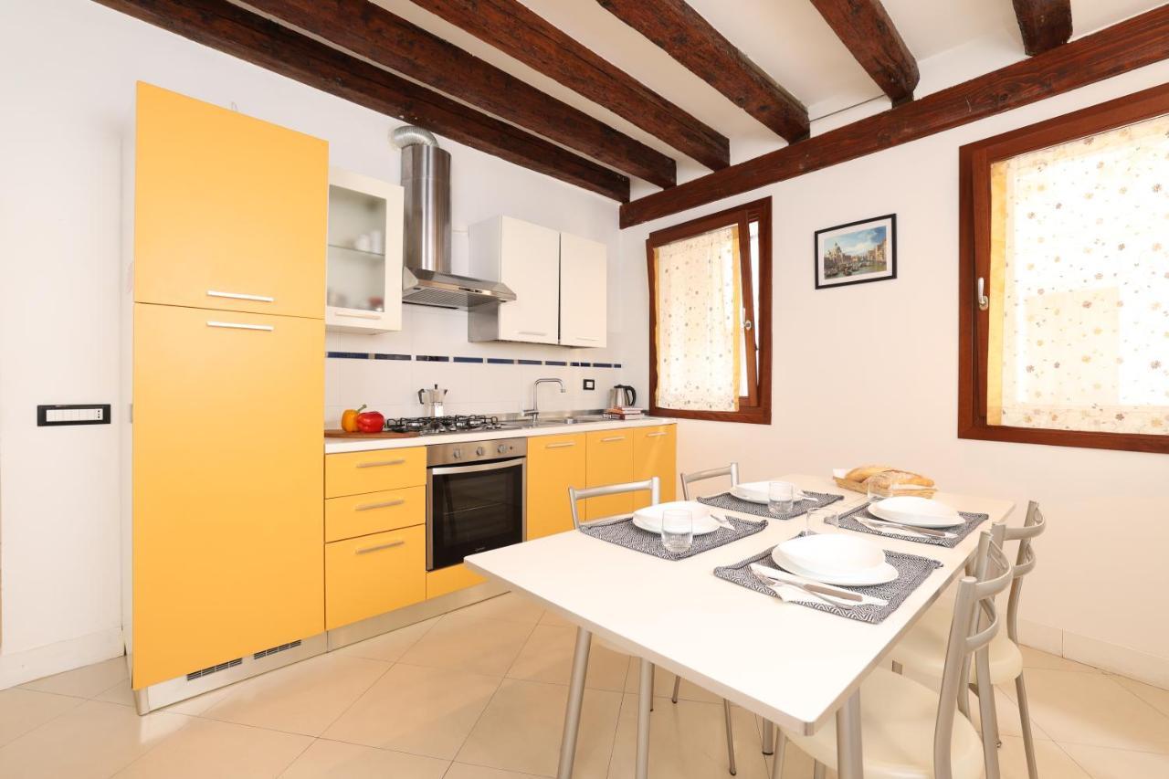 Bricola Biennale Apartment *