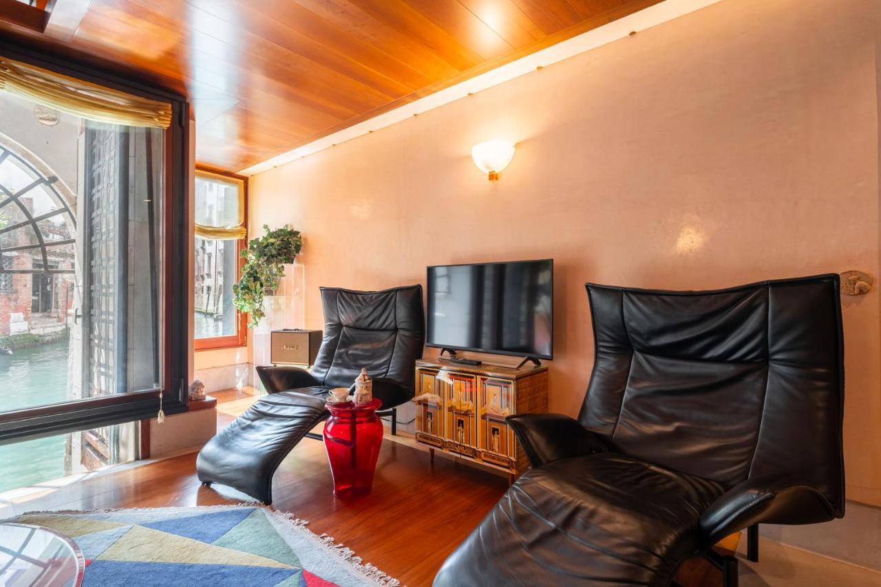 Casa Flavia Ai Morosini - Luxury With Canal View