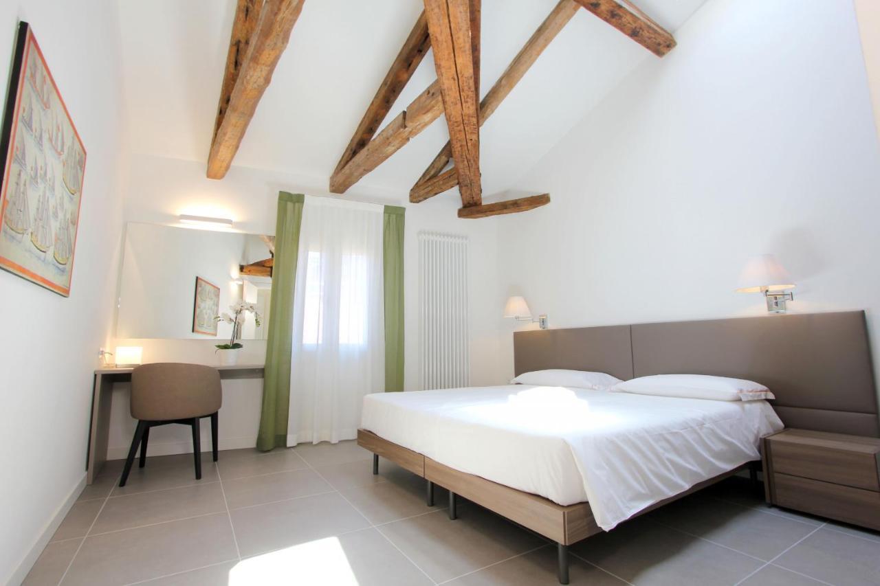 Degli Artisti Apartment
