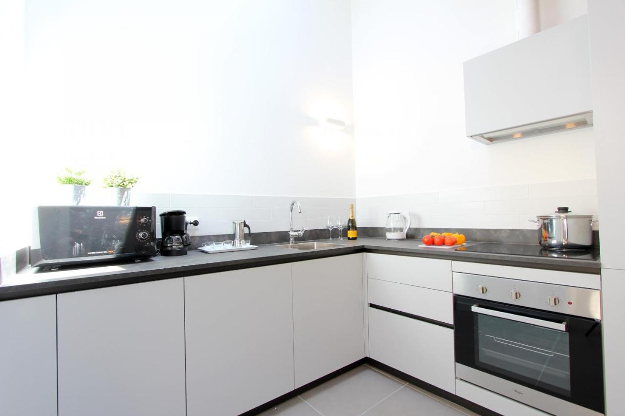 Degli Artisti Apartment