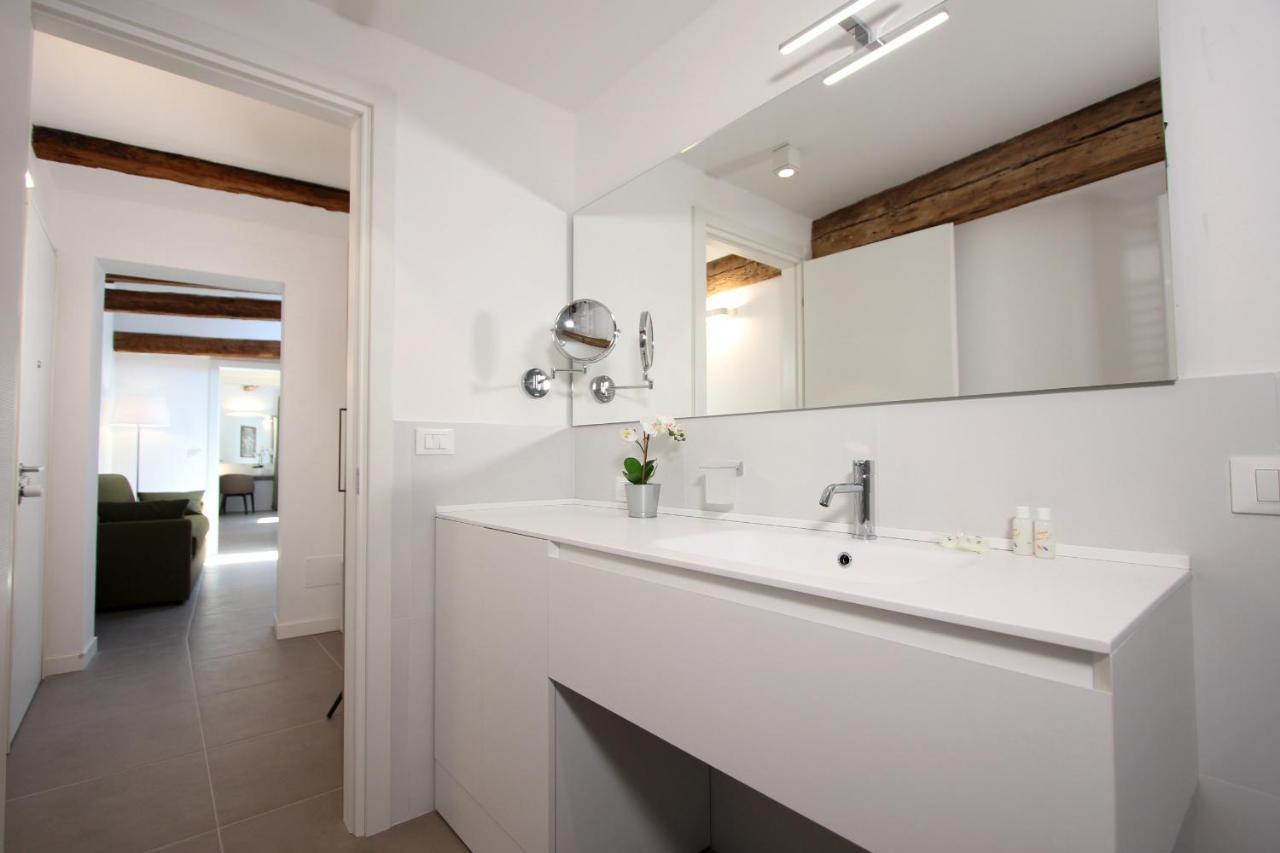 Degli Artisti Apartment *