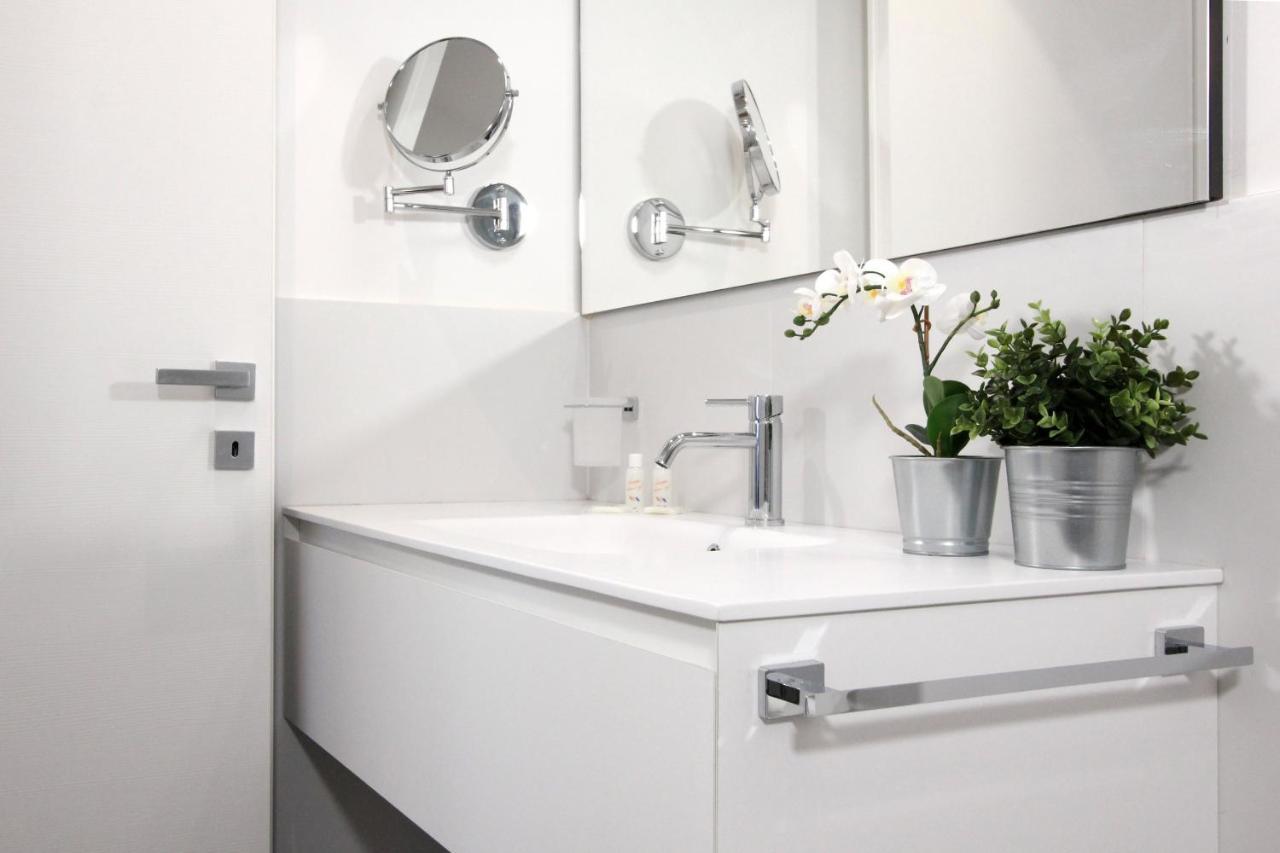 Degli Artisti Apartment *