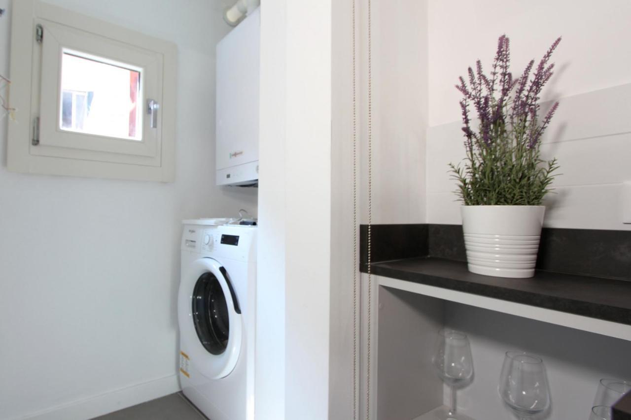 Degli Artisti Apartment