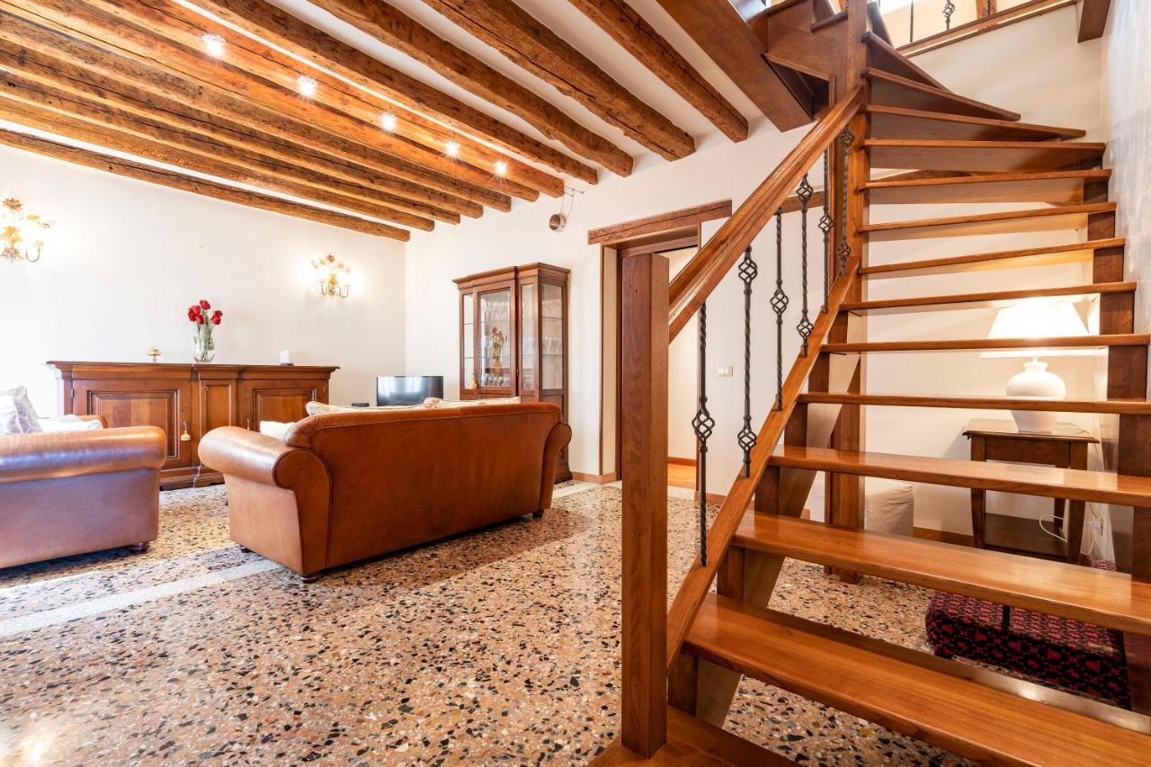 Apartment Al Campanile View And Terrace By Wonderful Italy *