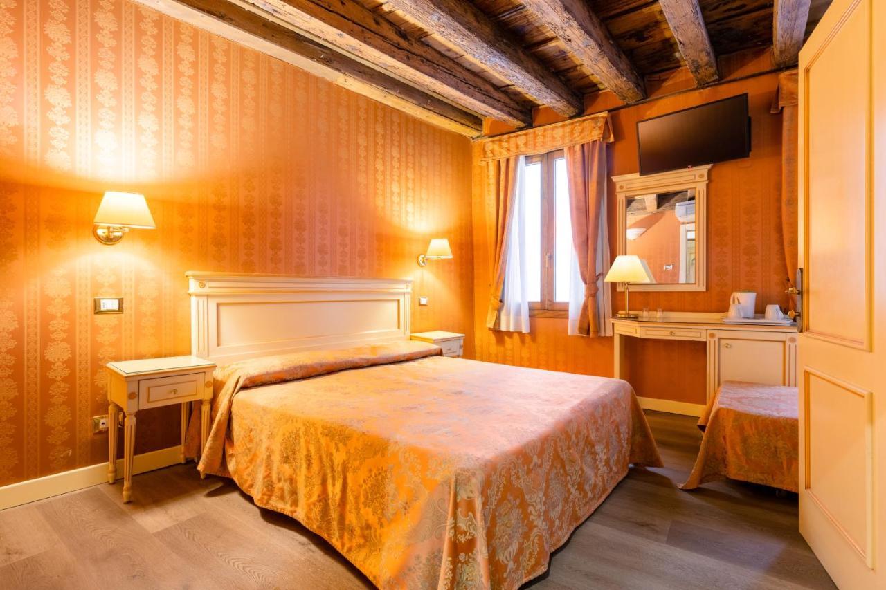Lanterna Di Marco Polo Bed & Breakfast
