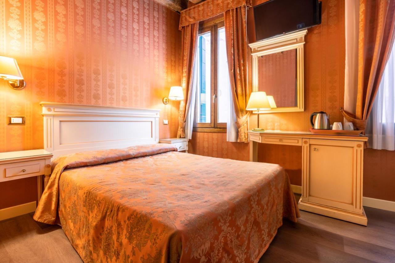 Lanterna Di Marco Polo Bed & Breakfast