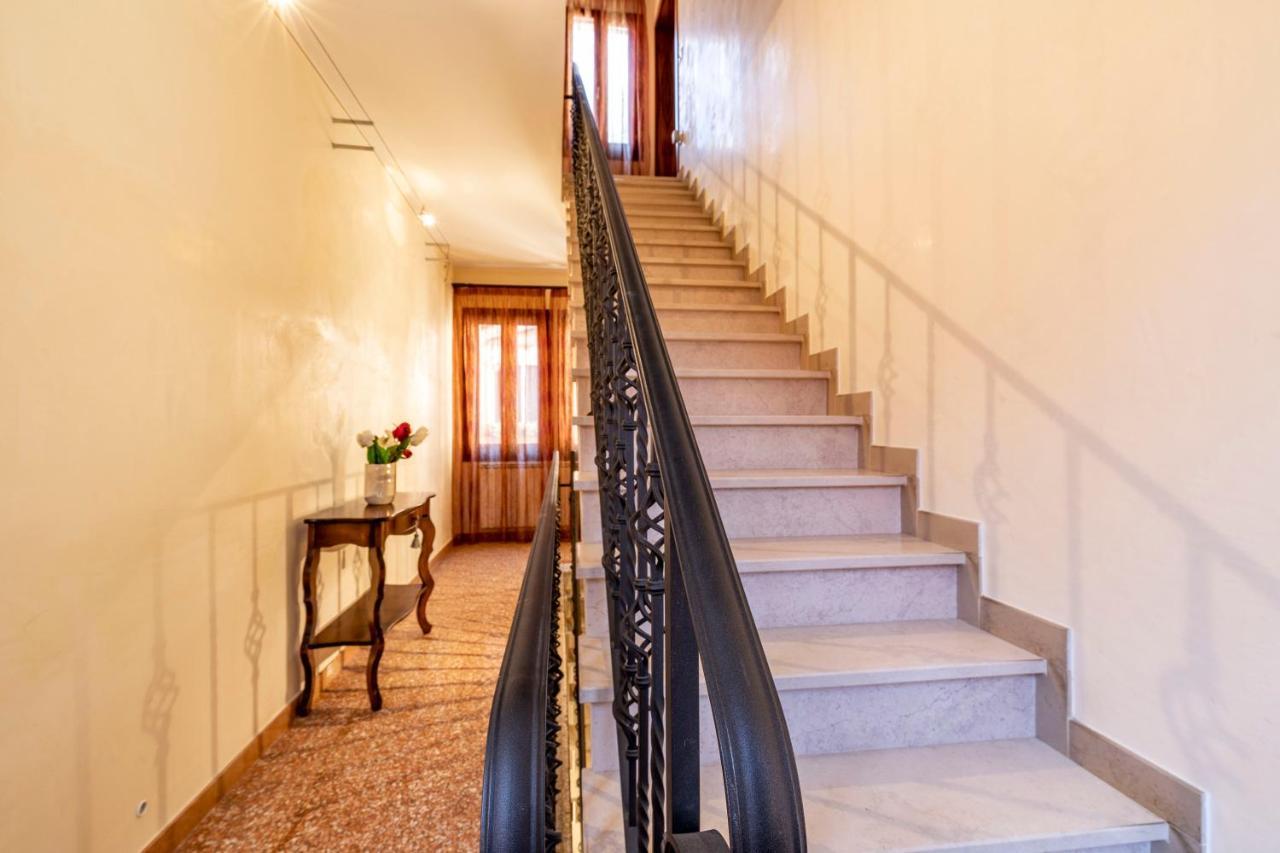 Apartment Al Campanile View And Terrace By Wonderful Italy *