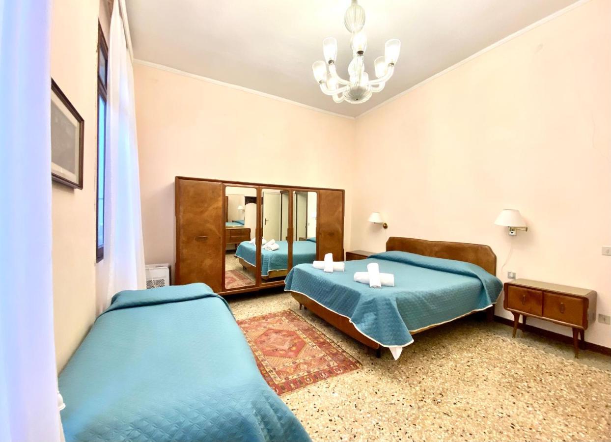 San Polo 1948 Centre Apartment *