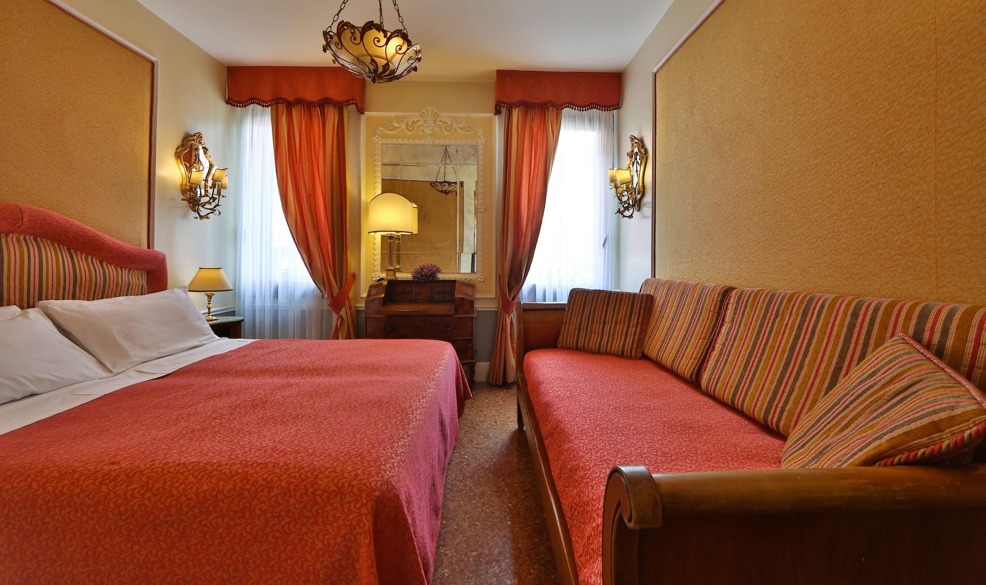 Arlecchino 3* Venice