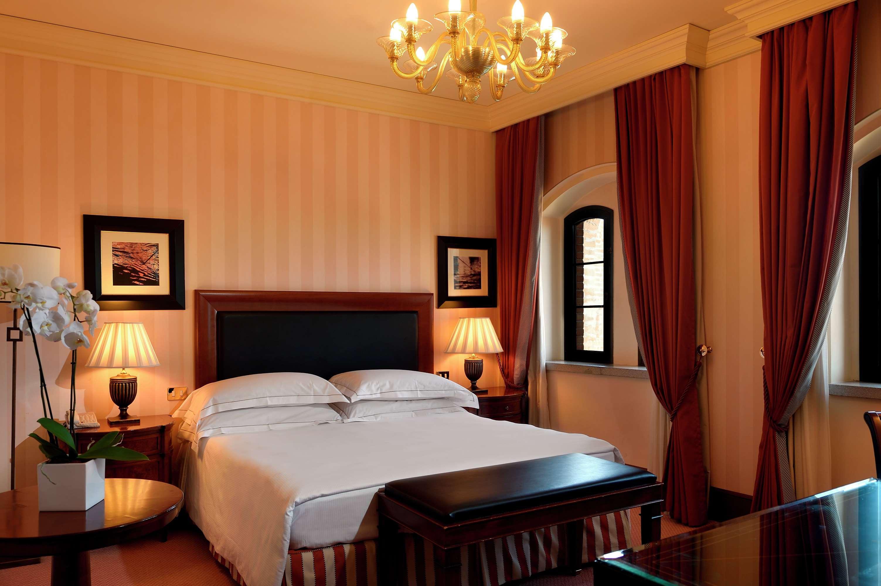 Hilton Molino Stucky 5*