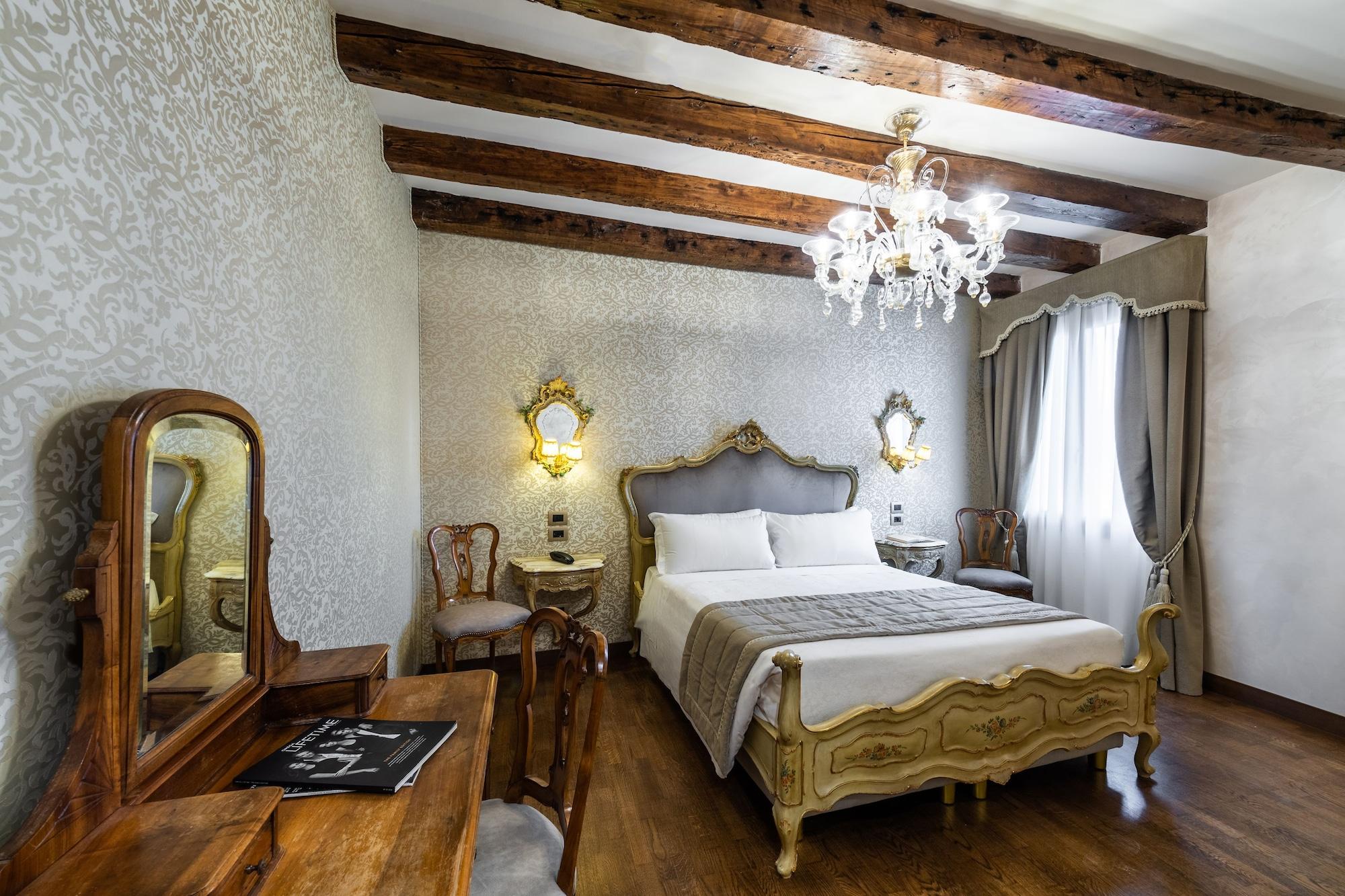 Palazzo San Lorenzo Hotel 4*