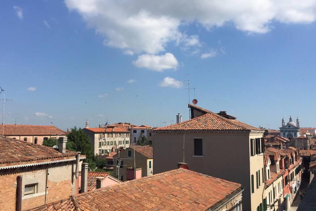 Romantic Loft In Apartamento Veneza