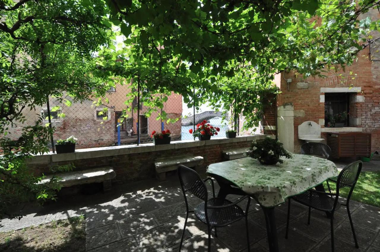 Apartment Garden In Biennale Venice