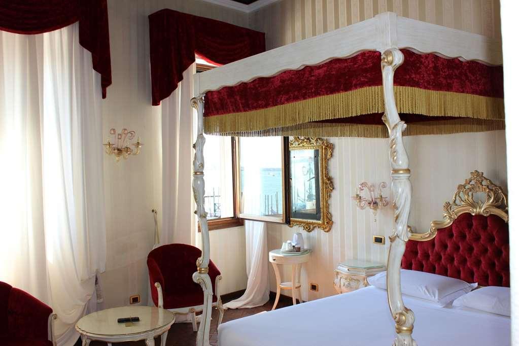 Savoia & Jolanda 4* Venice