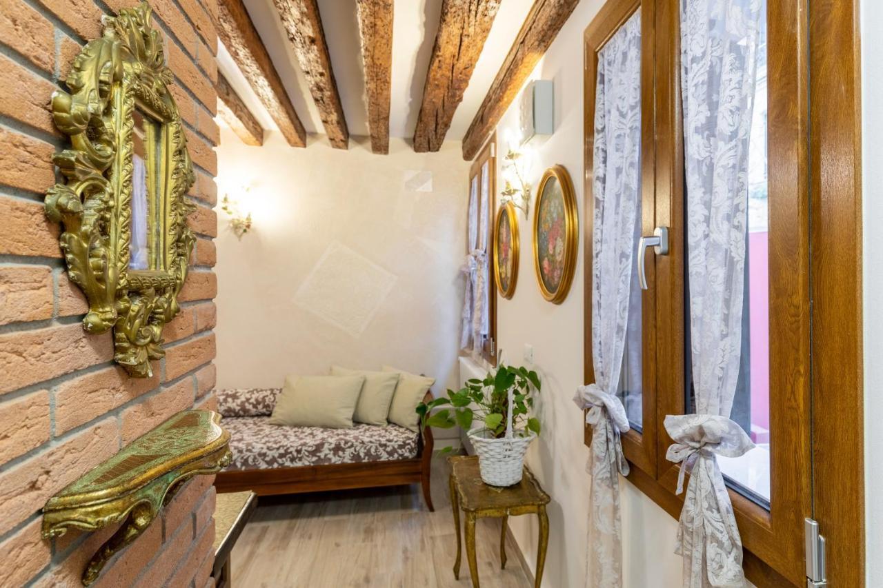 Apartment Downtown With Private Garden