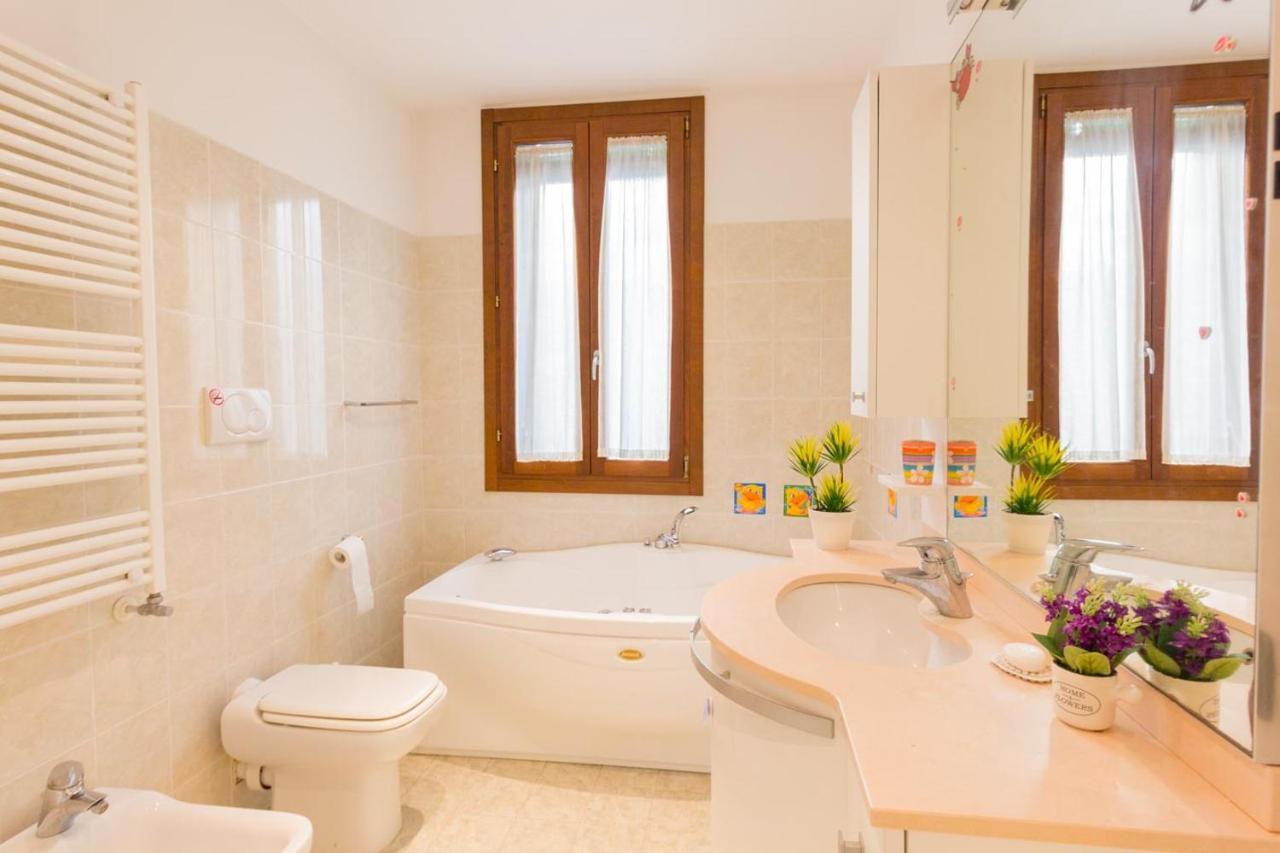 Ca' Lunetta - 5' From St. Square Apartment *