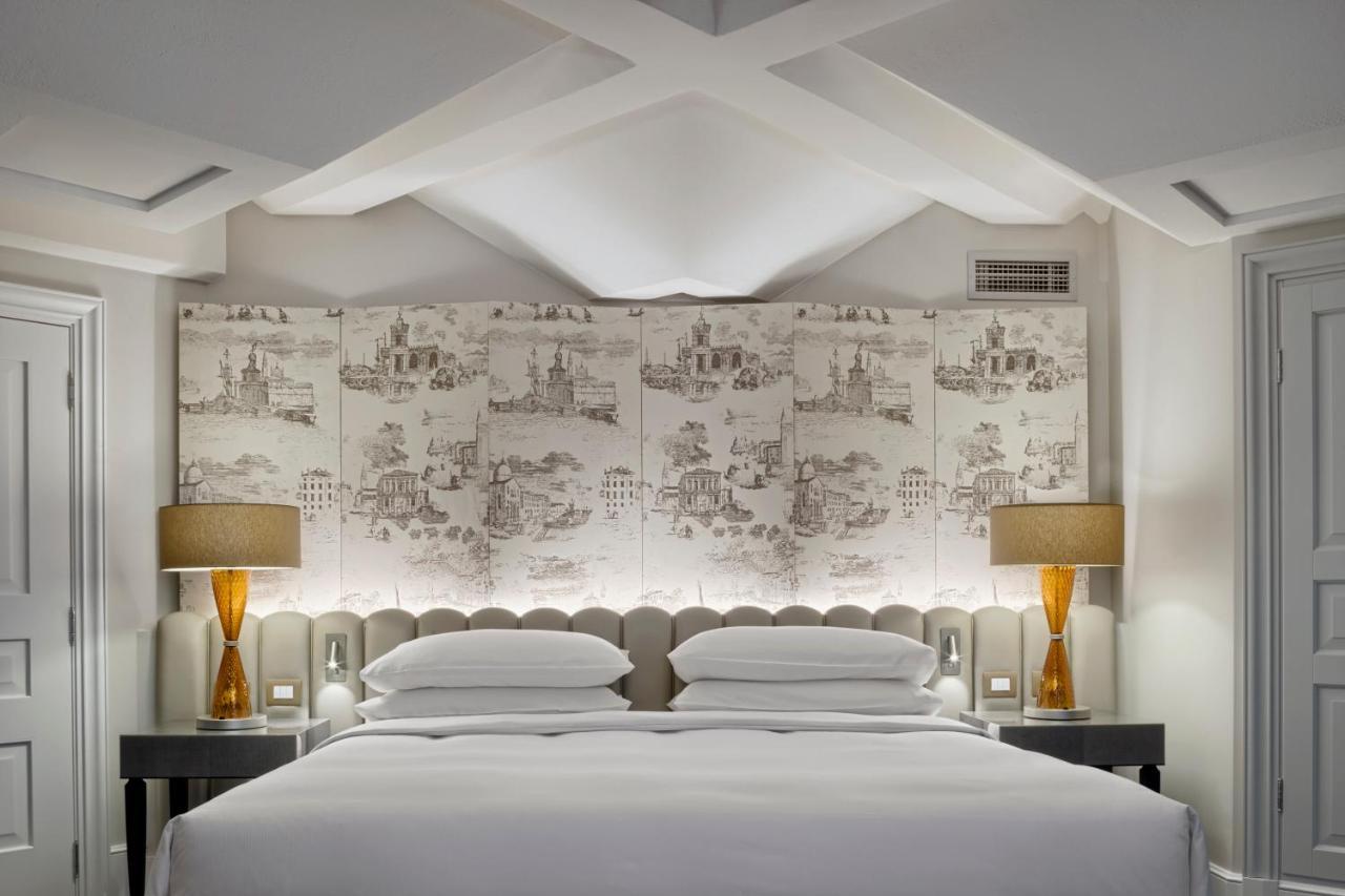 Hilton Molino Stucky 5*