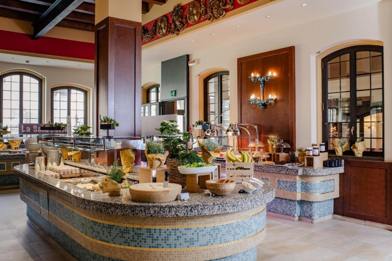 Hilton Molino Stucky 5*