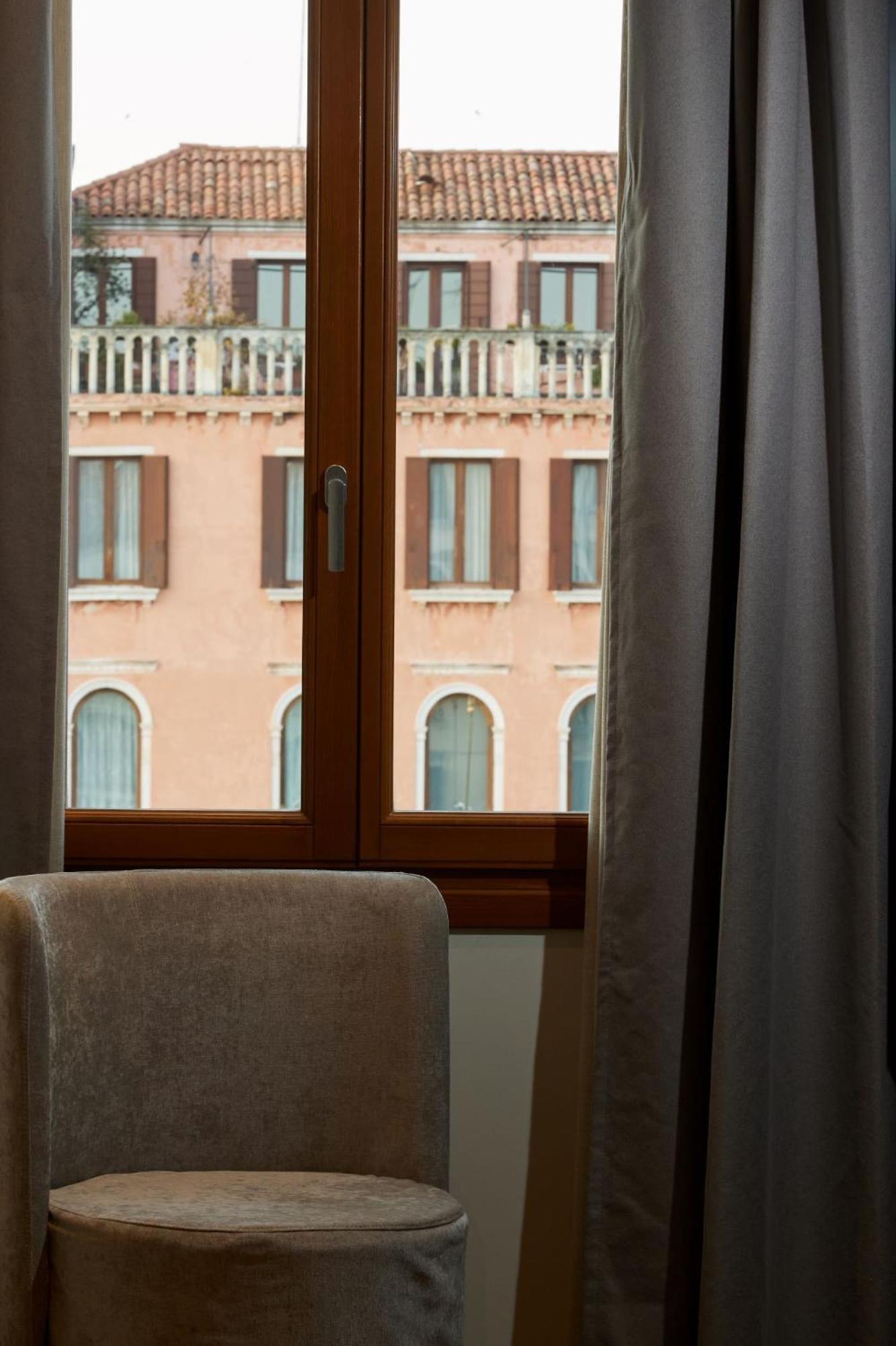 Apartment Palazzina Riva Venice