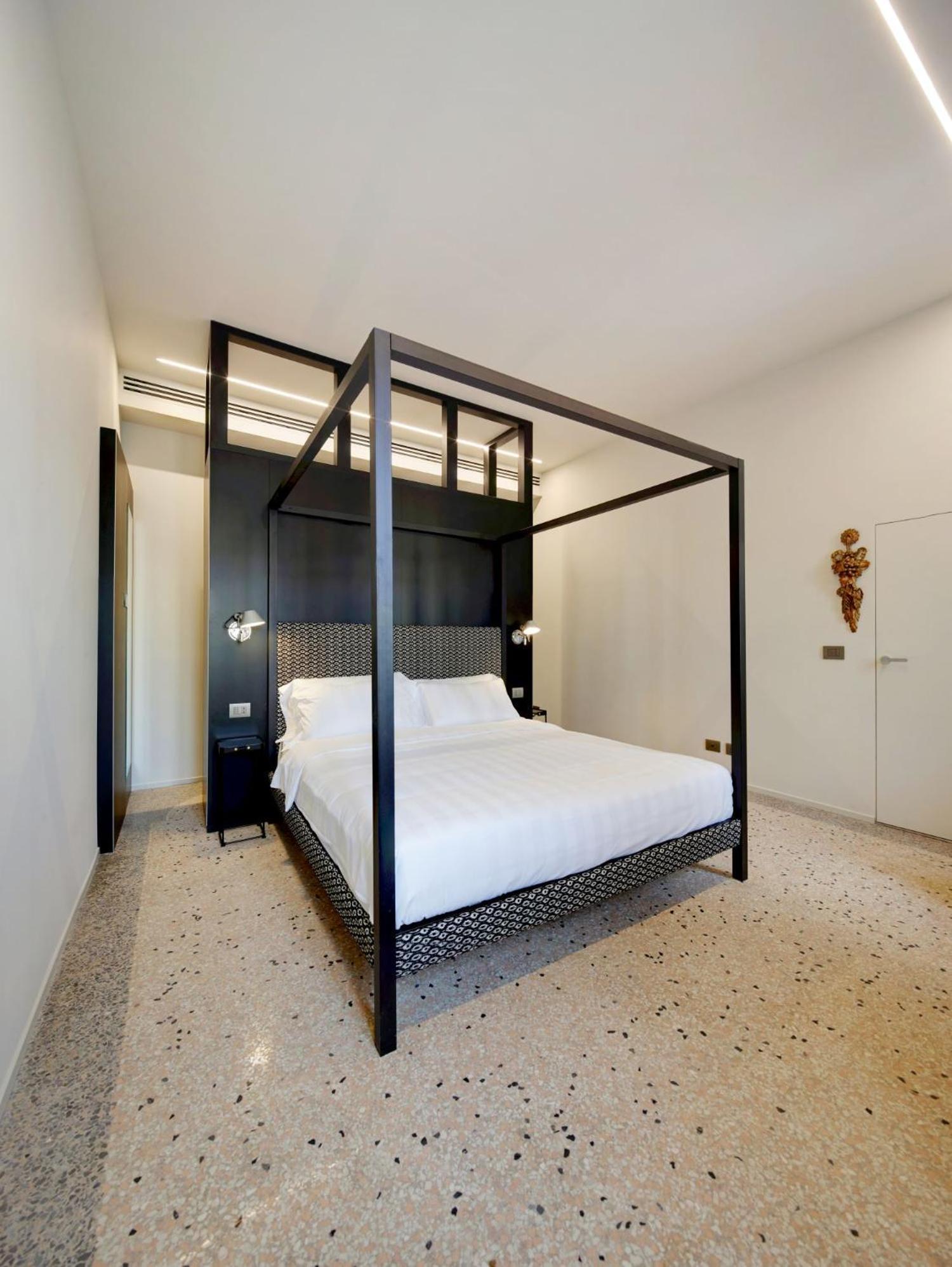 Palazzina Riva Apartment