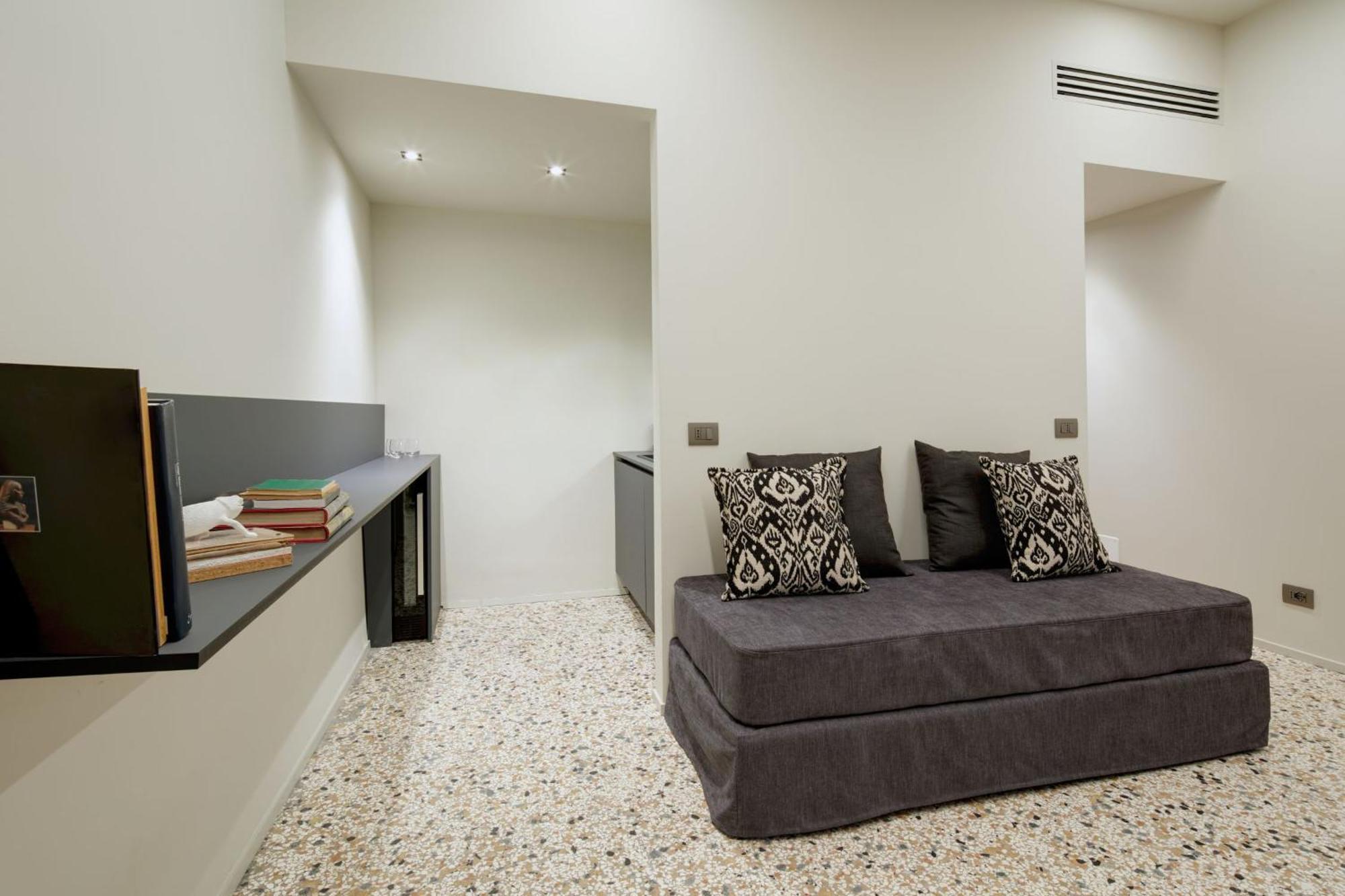 Palazzina Riva Apartment *