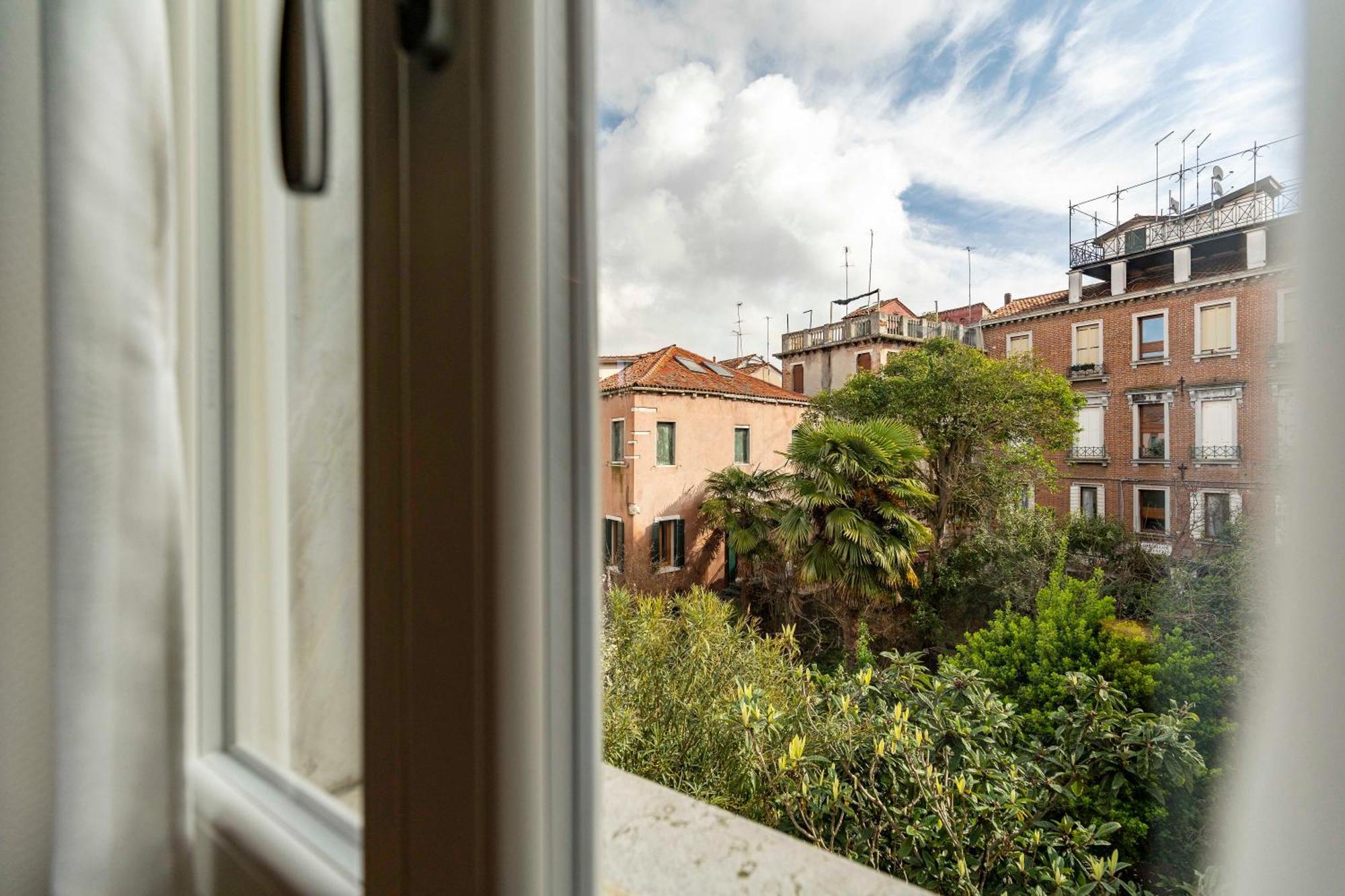 Ca' Naviglio * Venice
