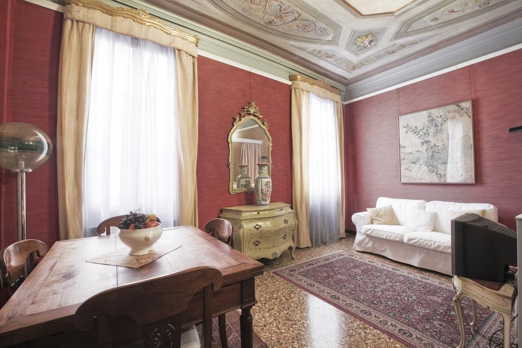 Palazzetto San Lio, Rialto *