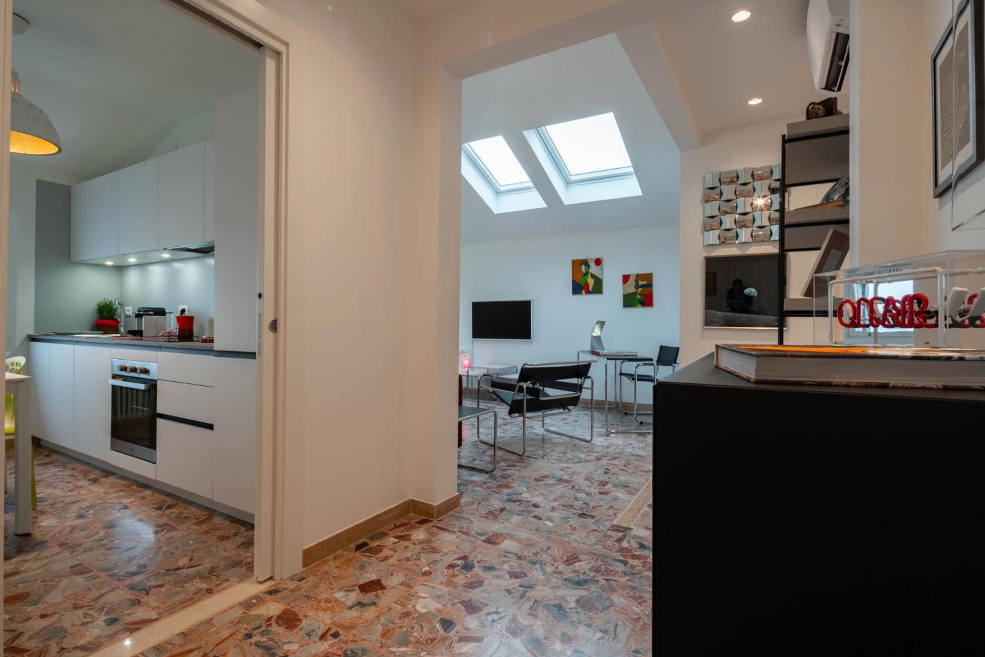Iconic - View In Apartment Venice